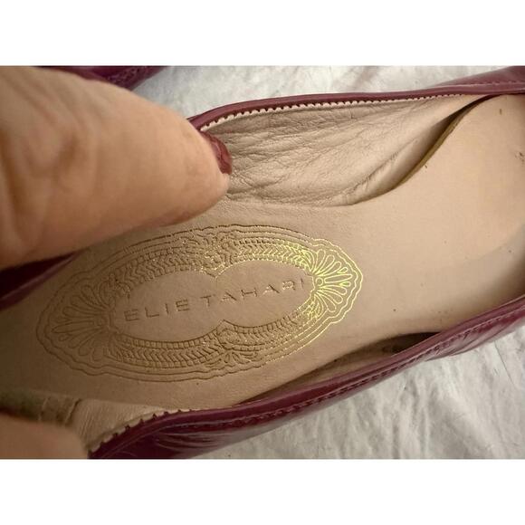 🆕LISTING🆕 Elie Tahari burgundy paten leather ballet shoes - Picture 5 of 6